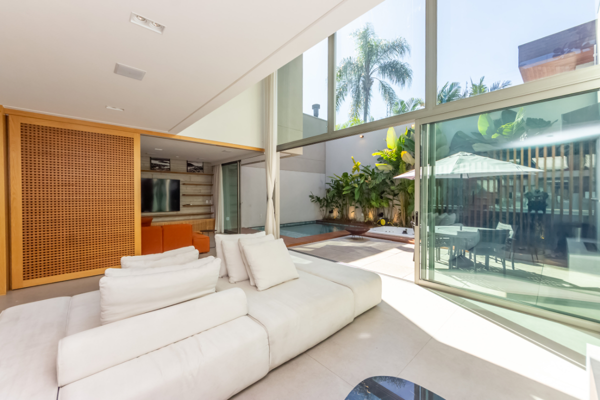 Exclusiva Casa de Condomínio com 404 m² no Alto da Boa Vista - foto 2