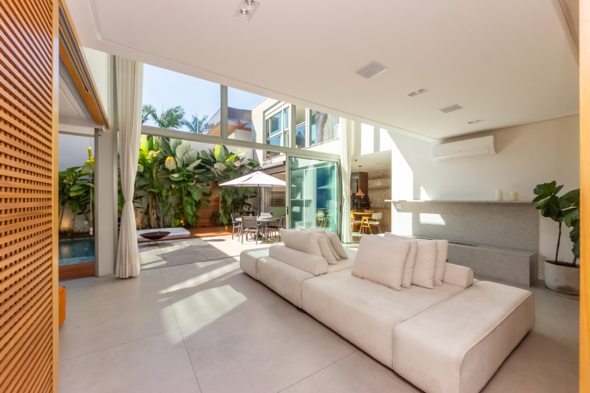 Exclusiva Casa de Condomínio com 404 m² no Alto da Boa Vista - foto 4
