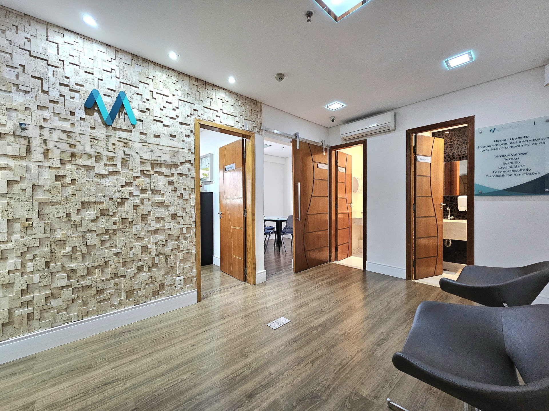 Exclusividade em Moema: Conjunto de 151m², 5 Salas e 4 Vagas - foto 2